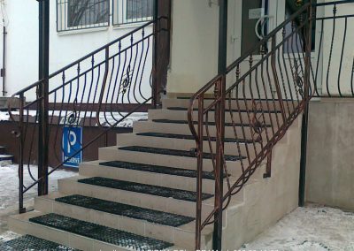 20121208009